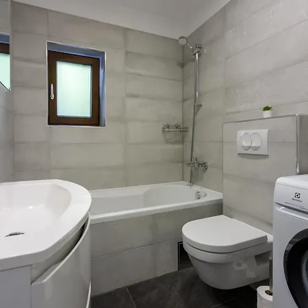 With A Parking Space - 22295 Apartman