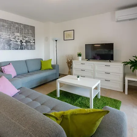 Apartamento With Parking Space - 22295 *