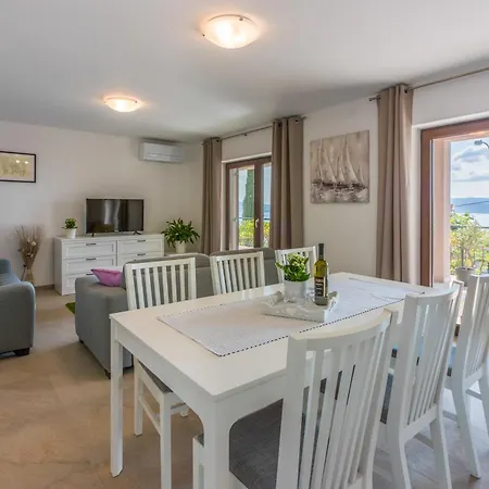 With Parking Space - 22295 Apartman Crikvenica