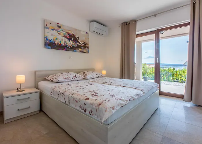Apartament With Parking Space - 22295 *